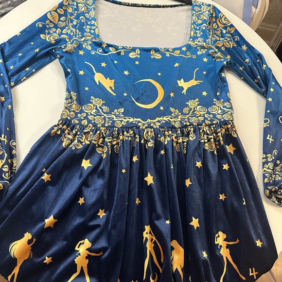 Blackmilk Dresses & Skirts - Sailor Moon/Blackmilk Velvet Squared up Bishop Dress